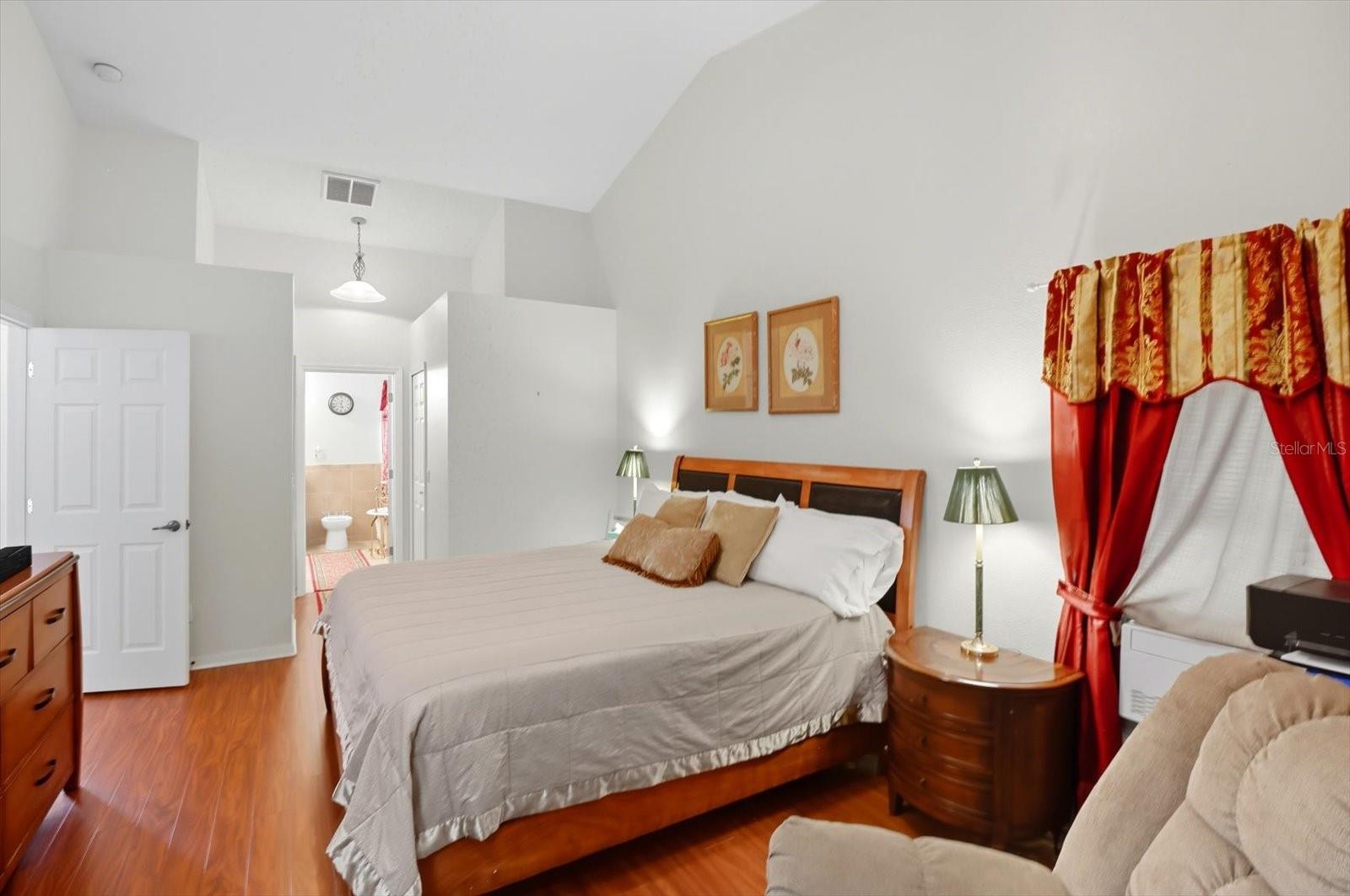 Listing photo id 26 for 65 Leafland Point