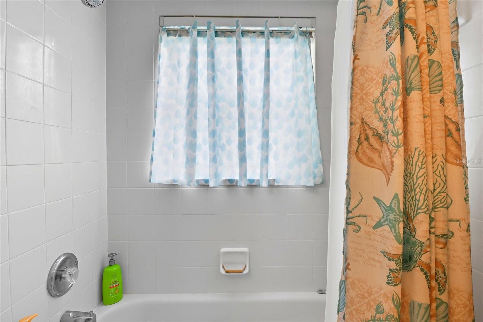 Listing photo id 30 for 65 Leafland Point