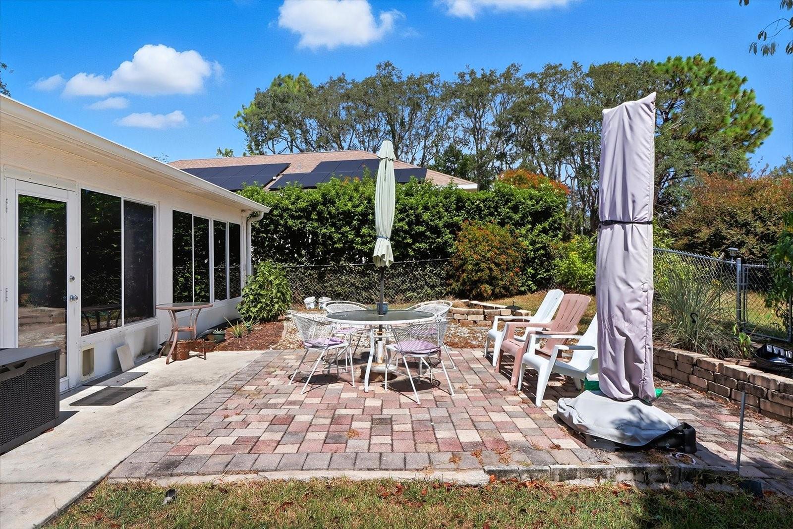 Listing photo id 36 for 65 Leafland Point