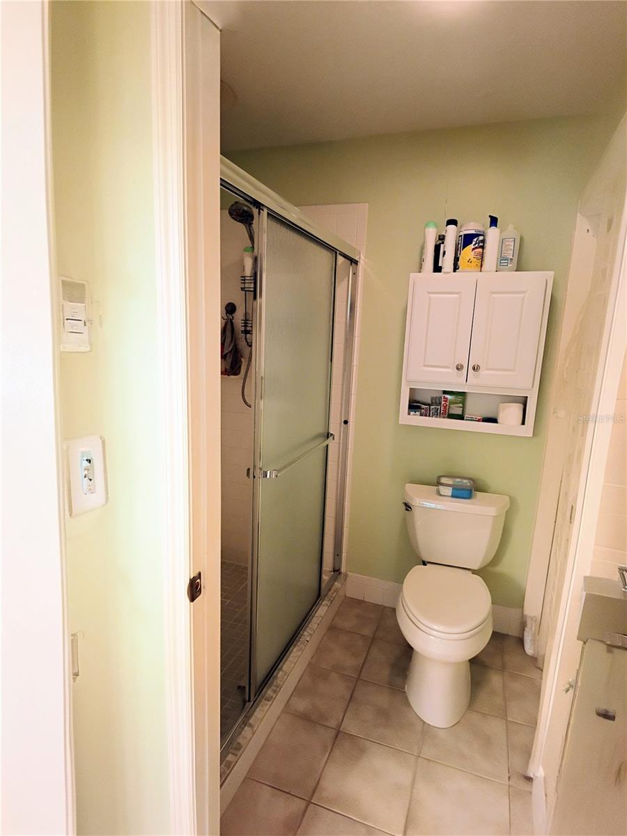 Image 21 of 29 For 13646 115th Avenue