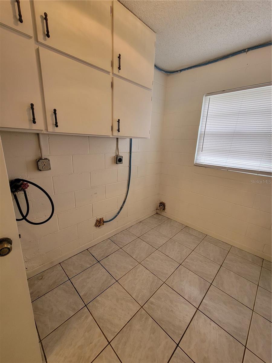 Image 5 of 13 For 2304 38th Street