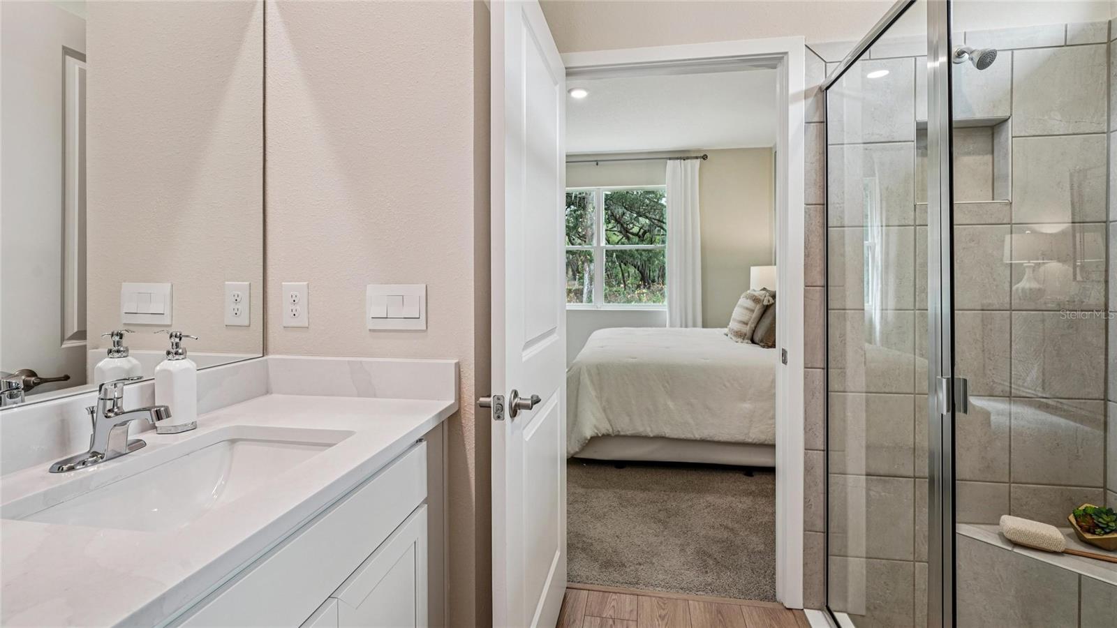 Image 16 of 25 For 8599 Pinecrest Trail