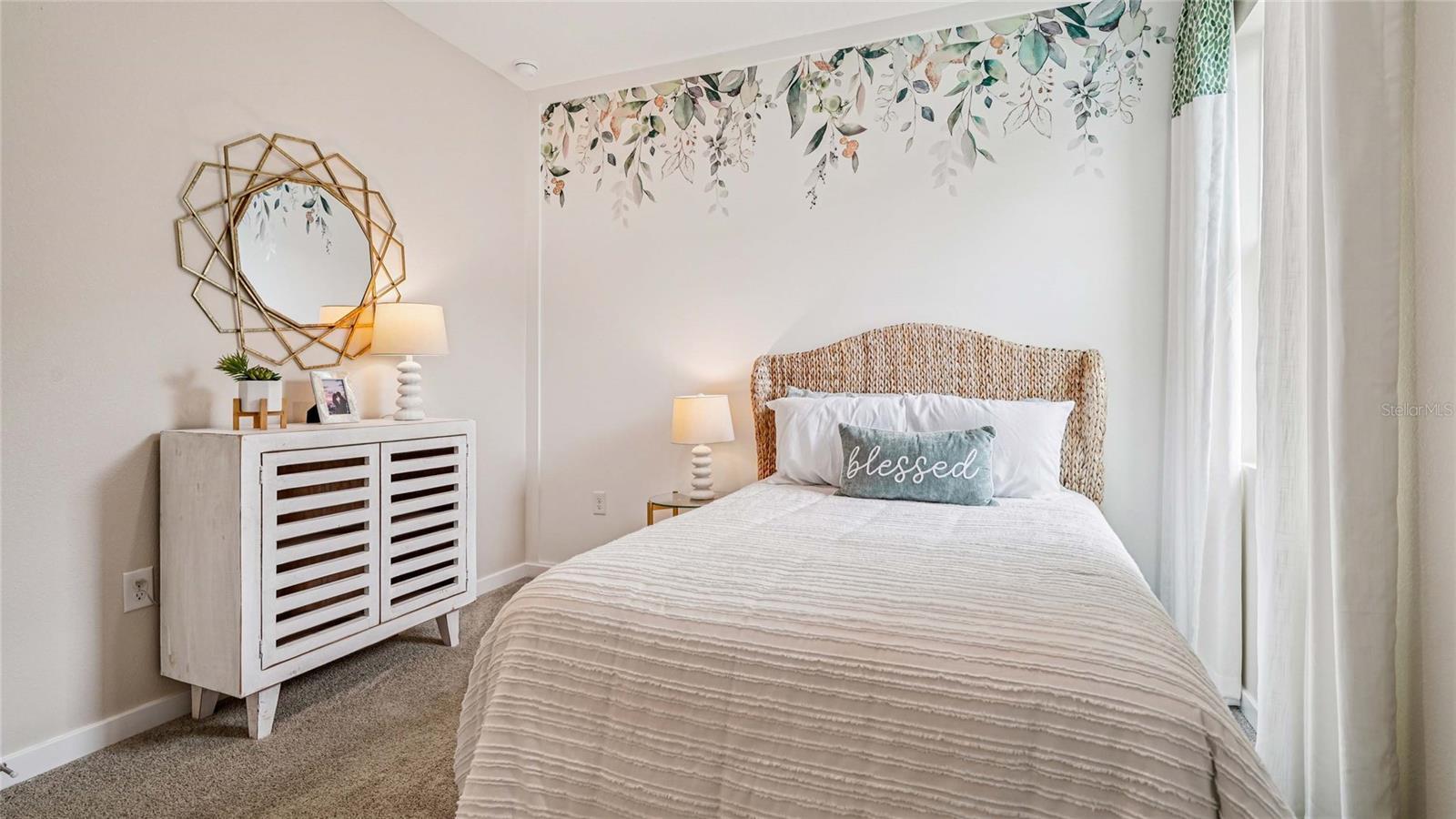 Image 17 of 25 For 8599 Pinecrest Trail