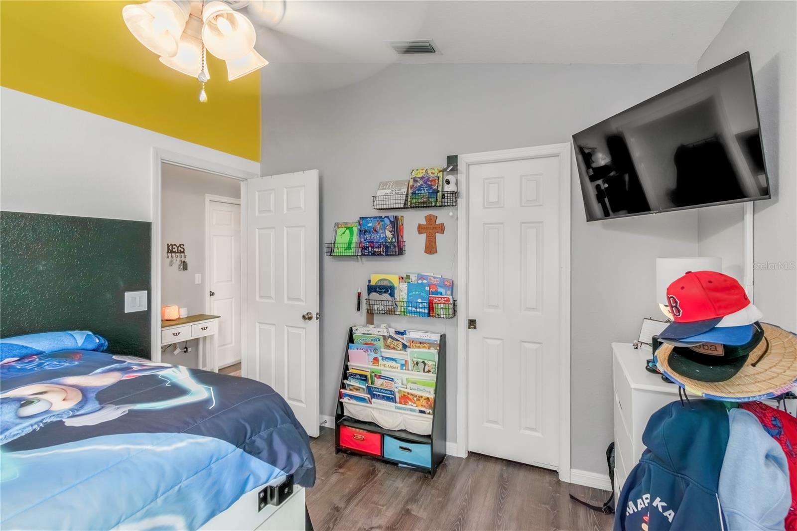 Image 19 of 34 For 3916 22nd Lane