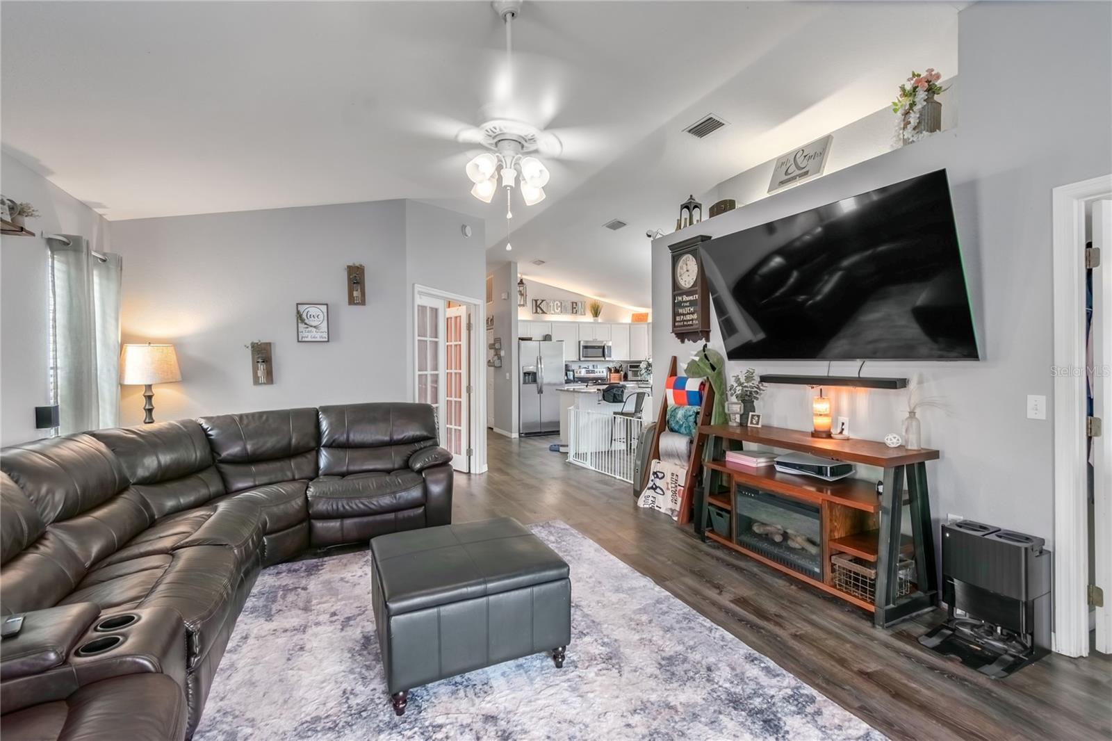 Image 9 of 34 For 3916 22nd Lane