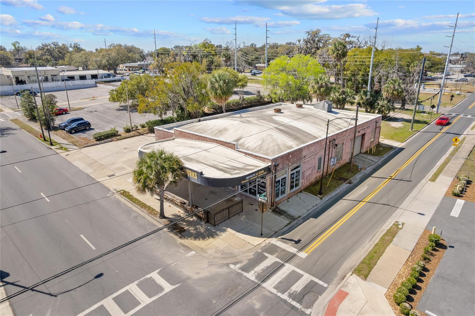 Image 10 of 17 For 304 Magnolia Avenue