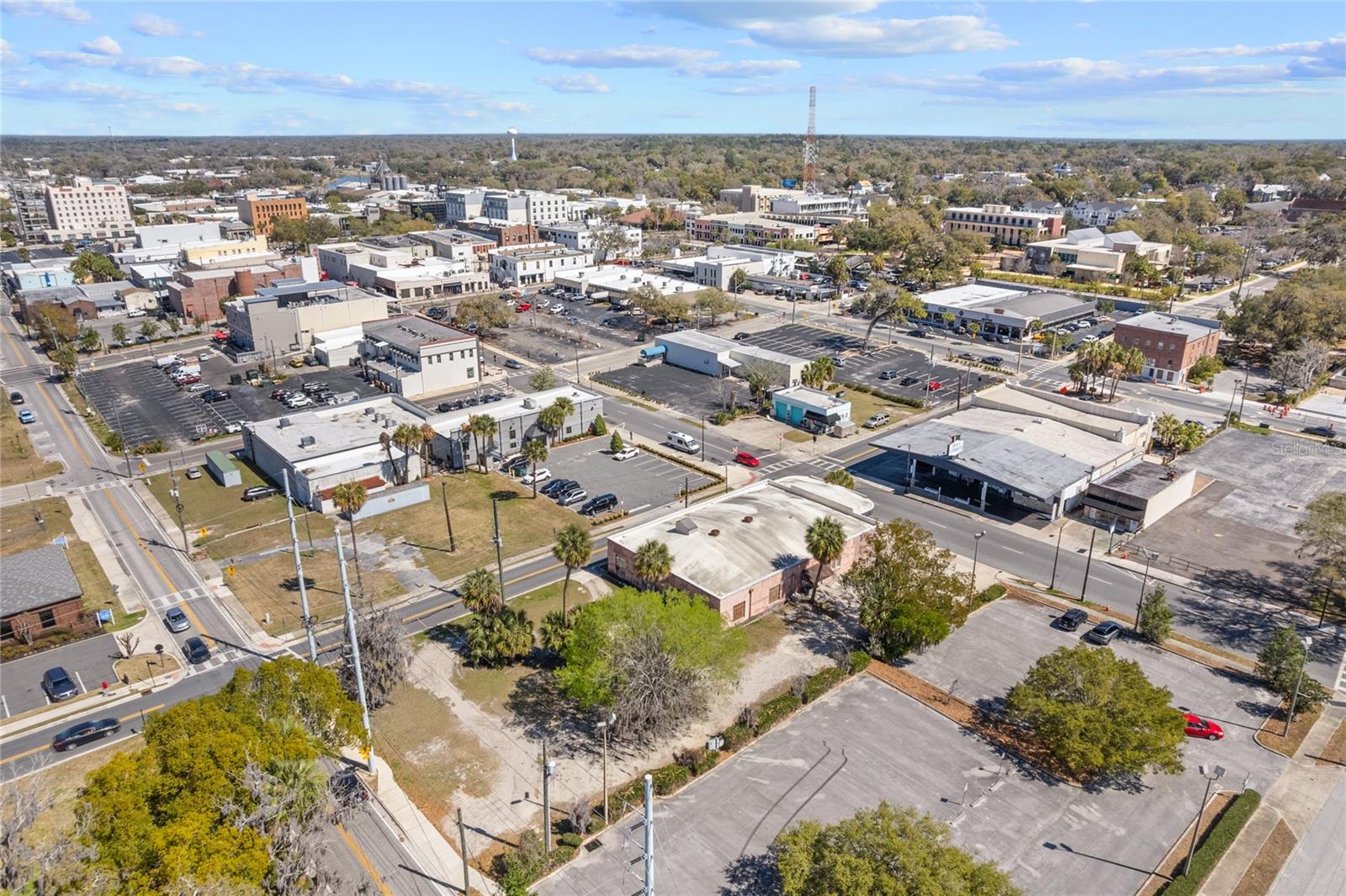 Image 14 of 17 For 304 Magnolia Avenue