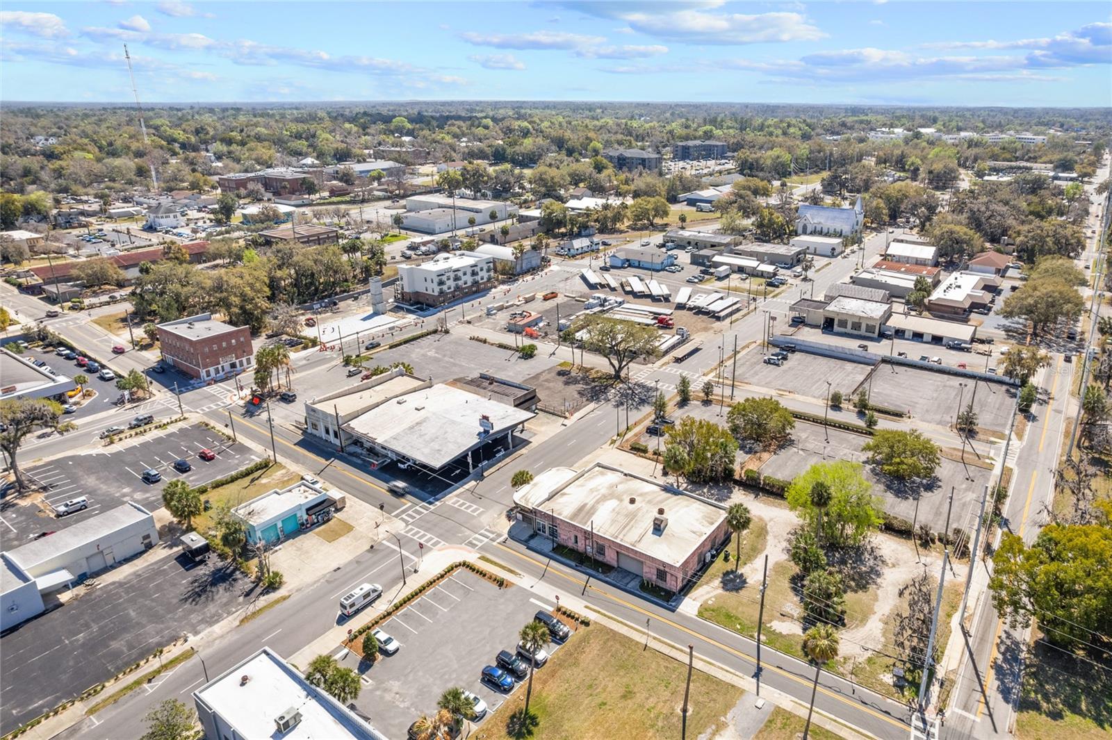 Image 16 of 17 For 304 Magnolia Avenue