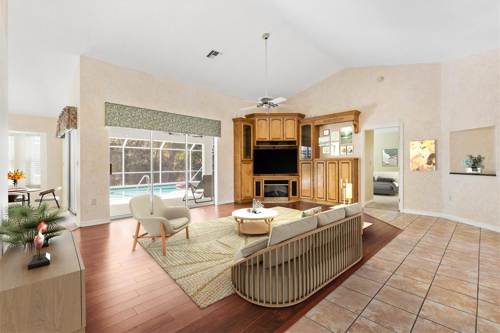 Image 10 of 52 For 5312 Greens Drive