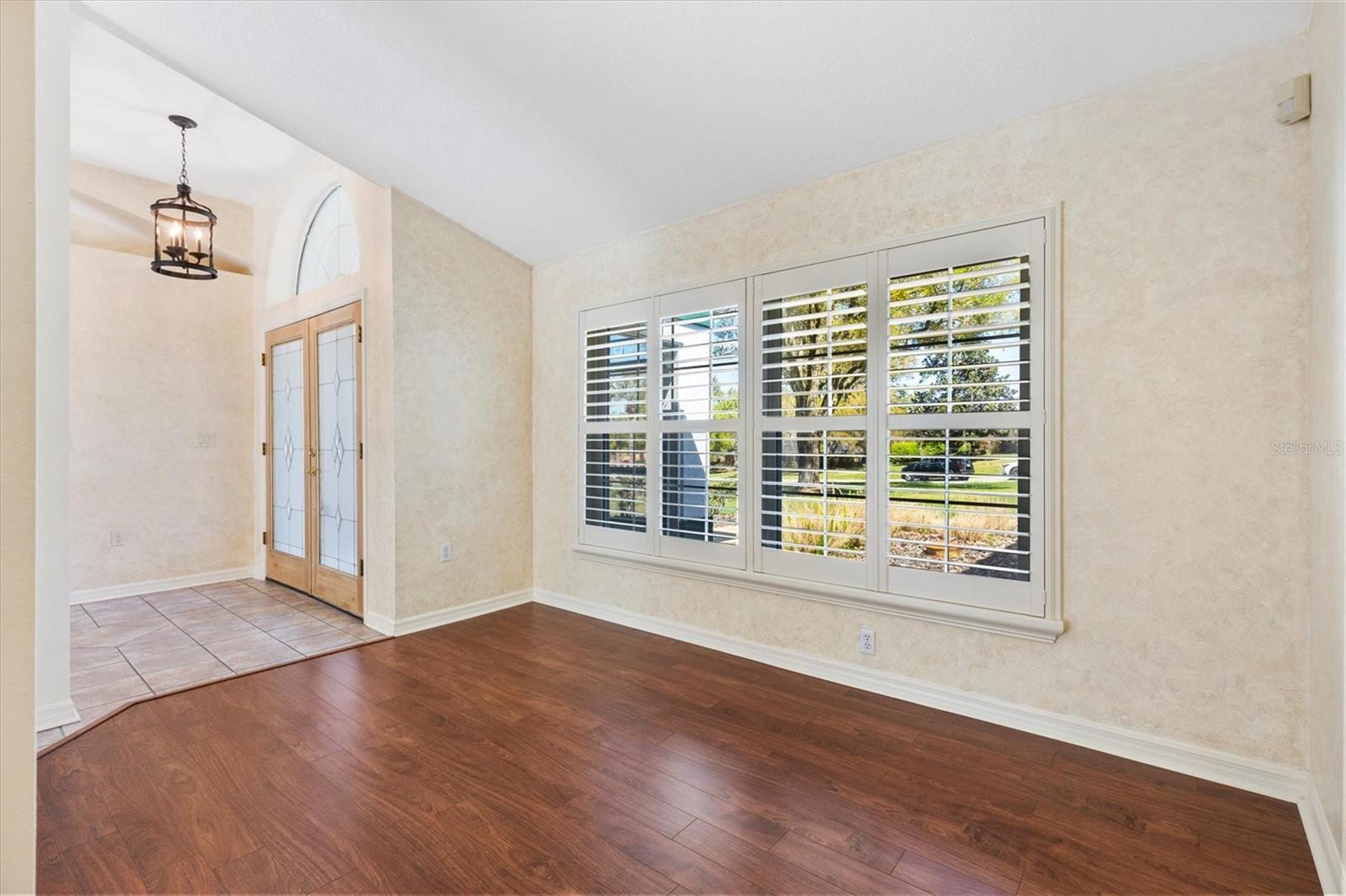 Image 14 of 52 For 5312 Greens Drive