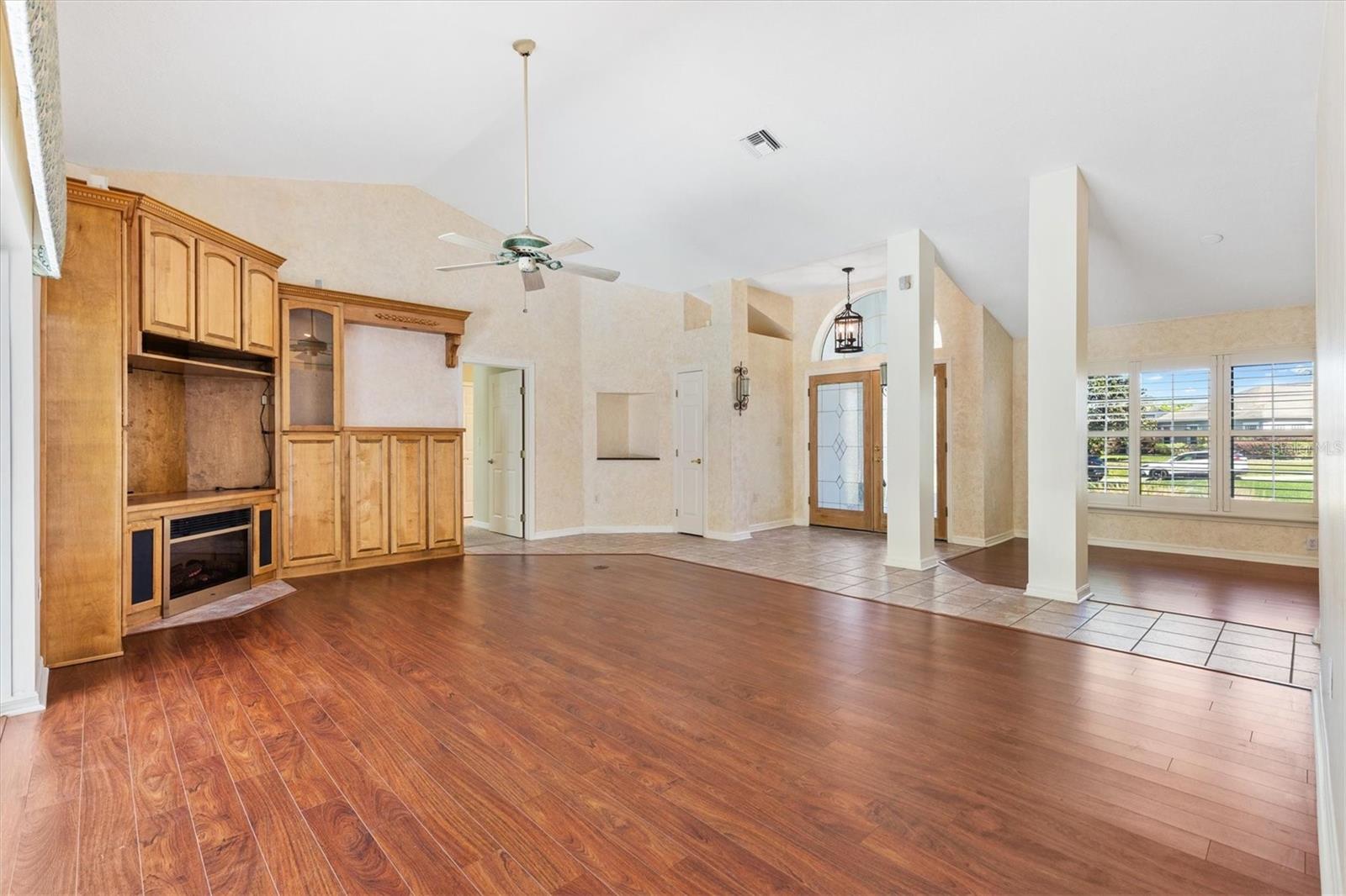 Image 7 of 52 For 5312 Greens Drive