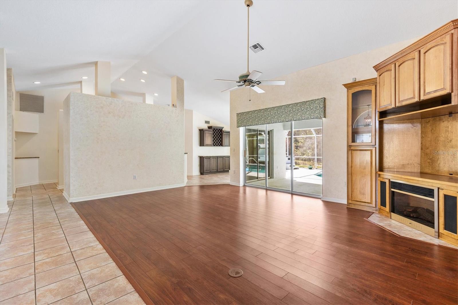 Image 9 of 52 For 5312 Greens Drive