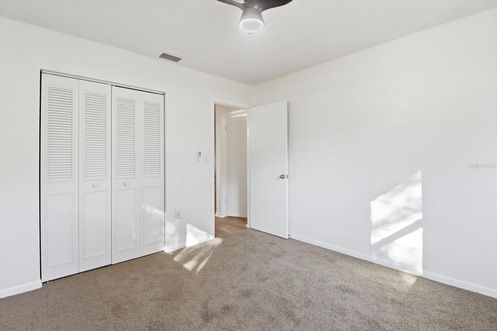 Image 21 of 36 For 2587 Cacti Court