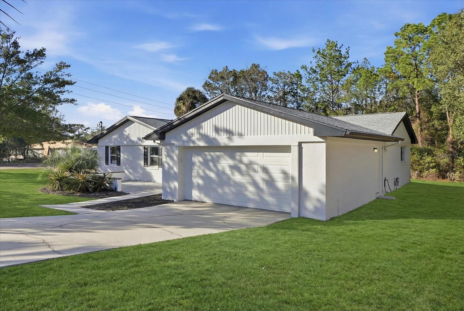 Image 4 of 36 For 2587 Cacti Court