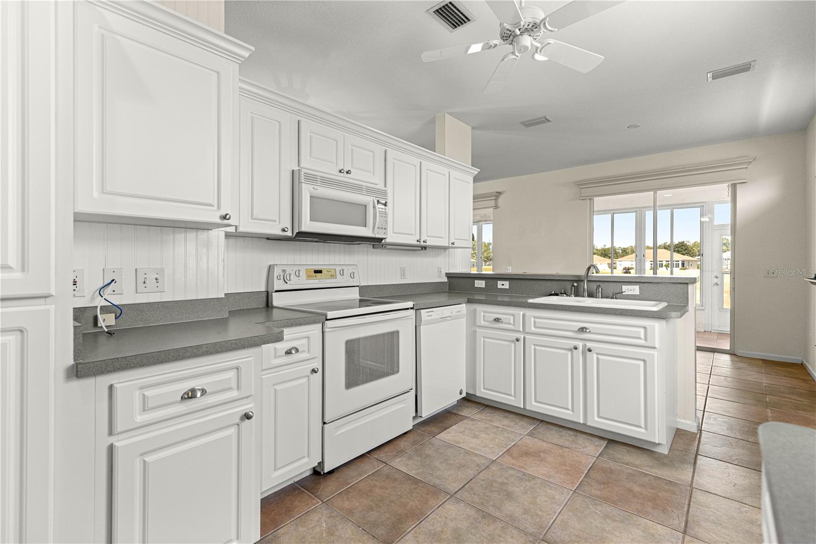 Image 15 of 45 For 2380 53rd Avenue Road