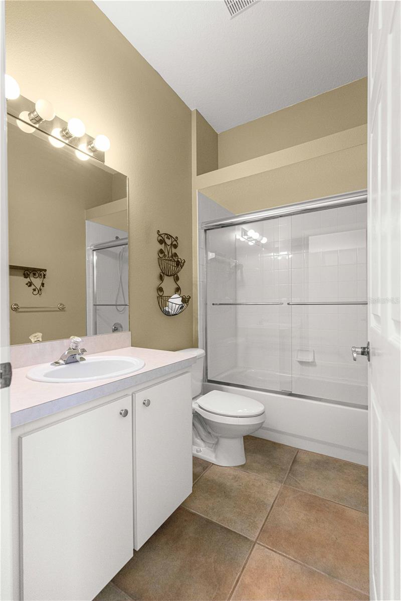 Image 24 of 45 For 2380 53rd Avenue Road