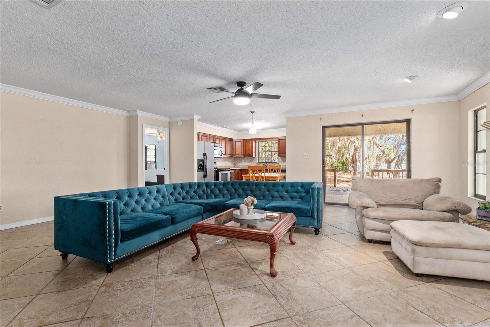 Image 17 of 90 For 11990 112th Avenue Road