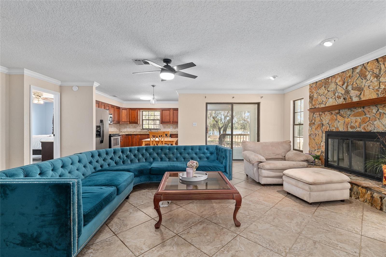 Image 22 of 90 For 11990 112th Avenue Road