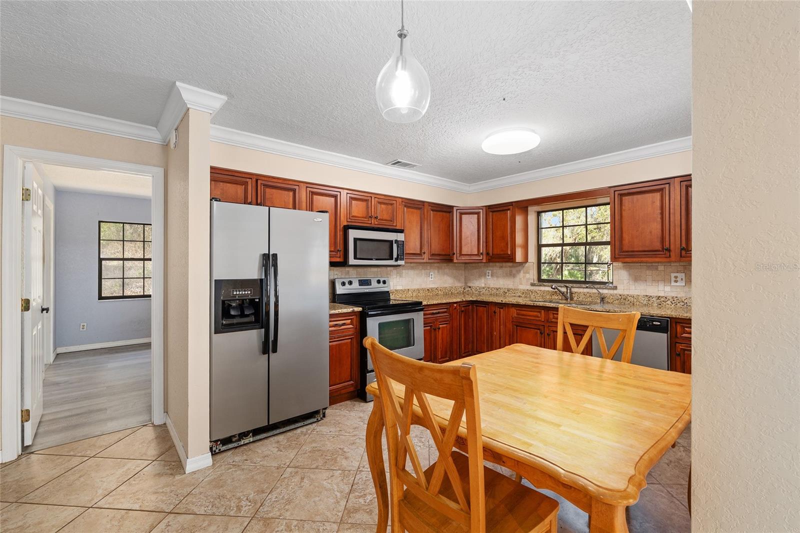 Image 25 of 90 For 11990 112th Avenue Road