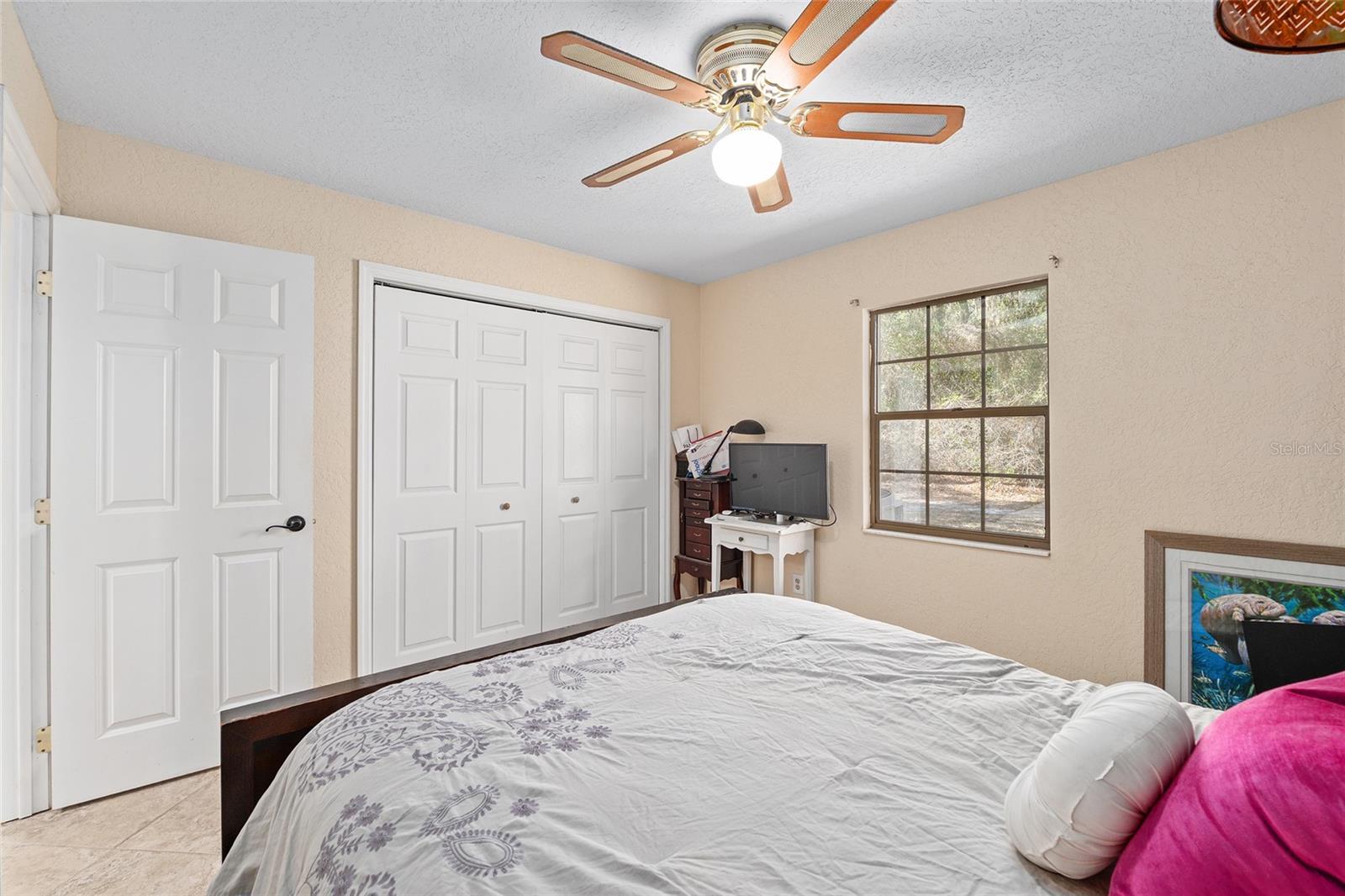 Image 37 of 90 For 11990 112th Avenue Road