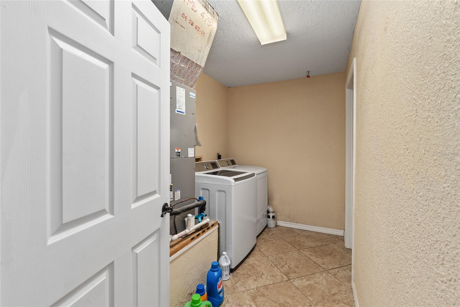 Image 41 of 90 For 11990 112th Avenue Road