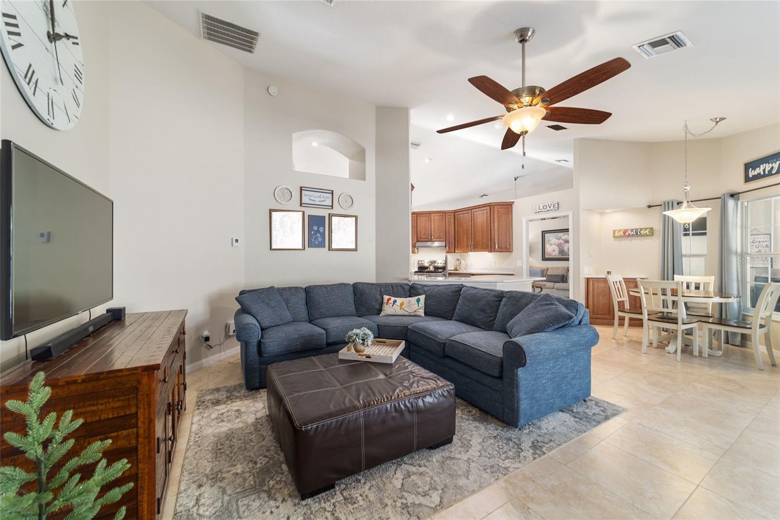 Image 13 of 30 For 2723 23rd Avenue