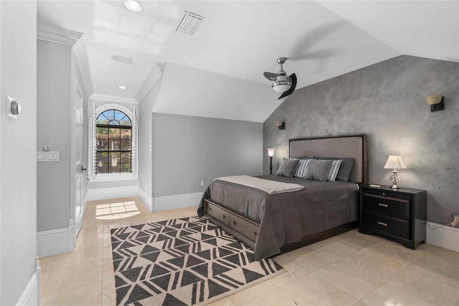 Image 21 of 100 For 3409 17th Court