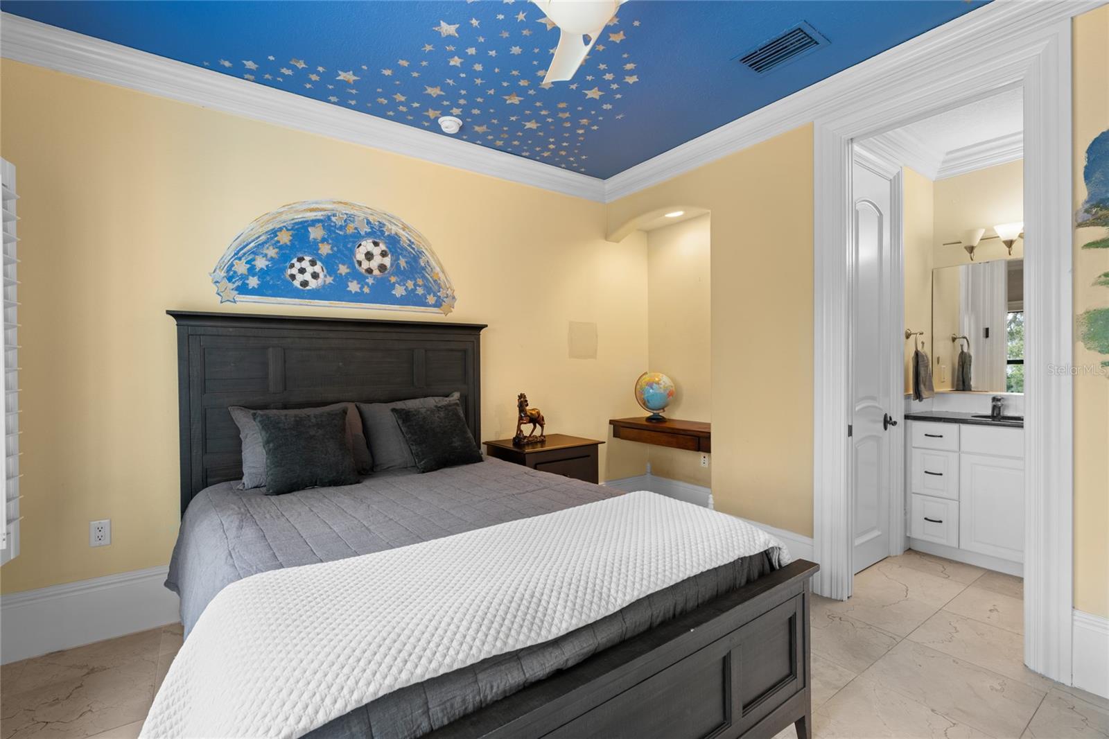 Image 42 of 100 For 3409 17th Court