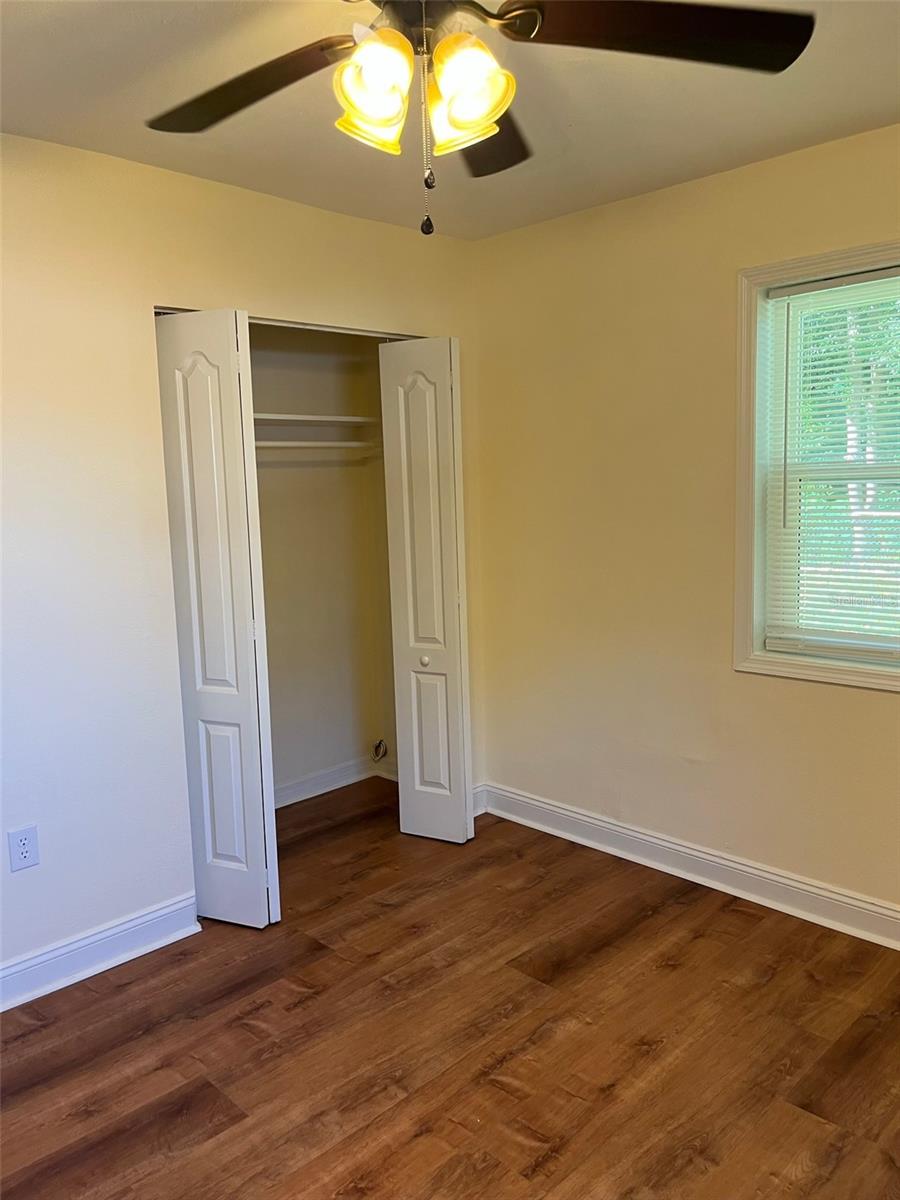 Image 16 of 20 For 122 37th Terrace