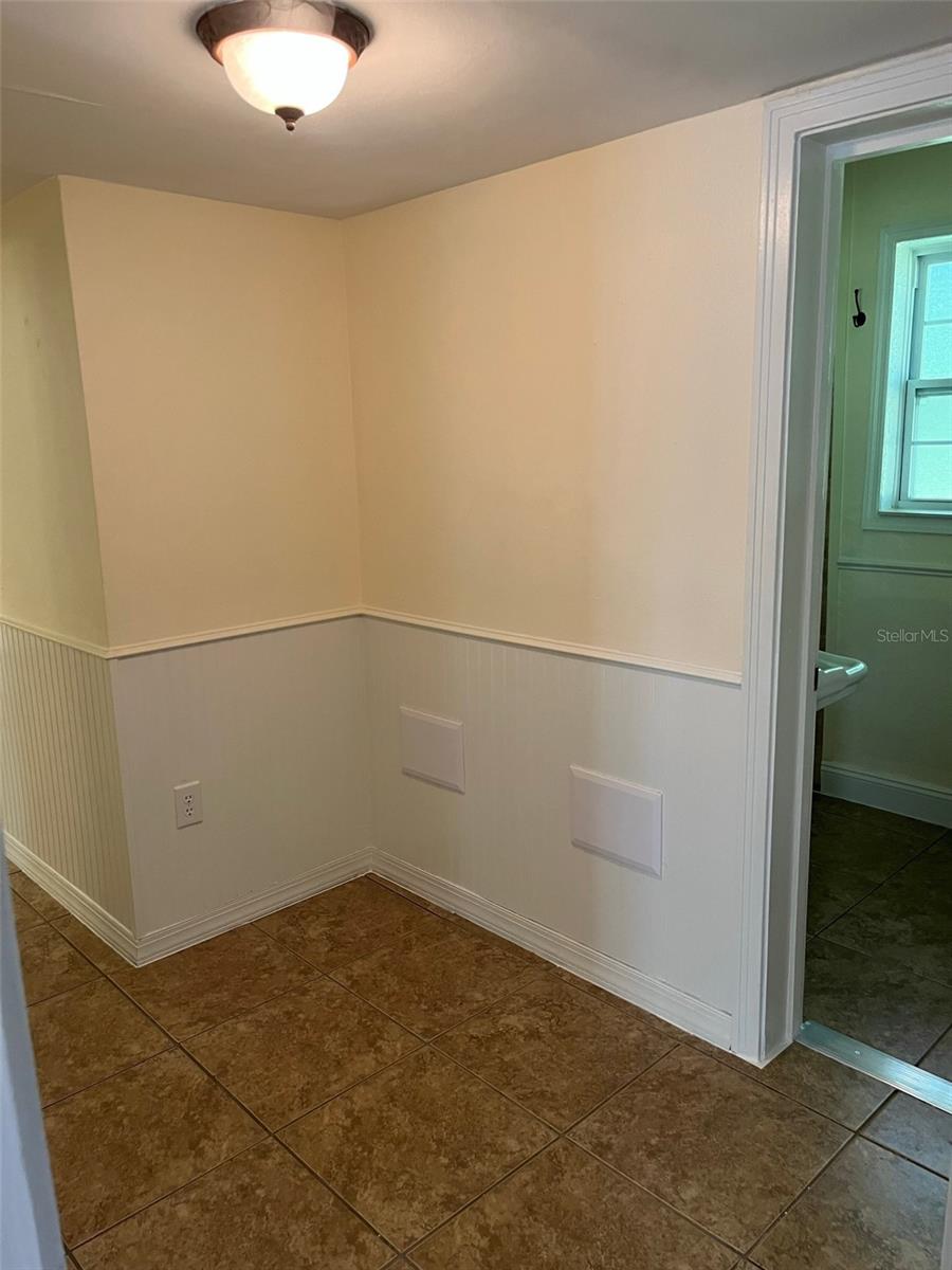 Image 17 of 20 For 122 37th Terrace