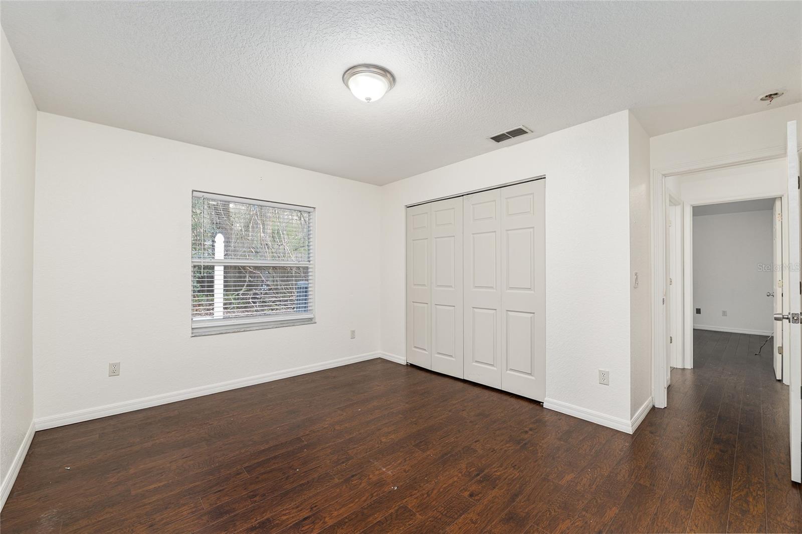 Image 58 of 91 For 14650 1st Avenue Road