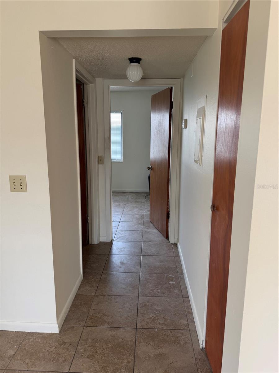 Image 3 of 6 For 3022 5th Terrace B