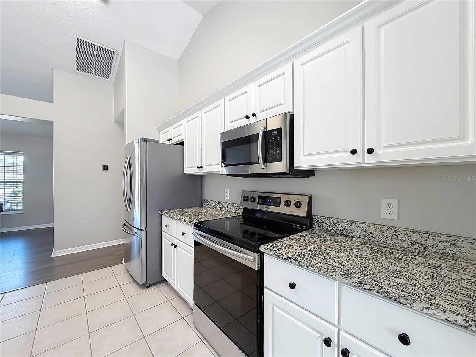 Image 12 of 60 For 10120 68th Court