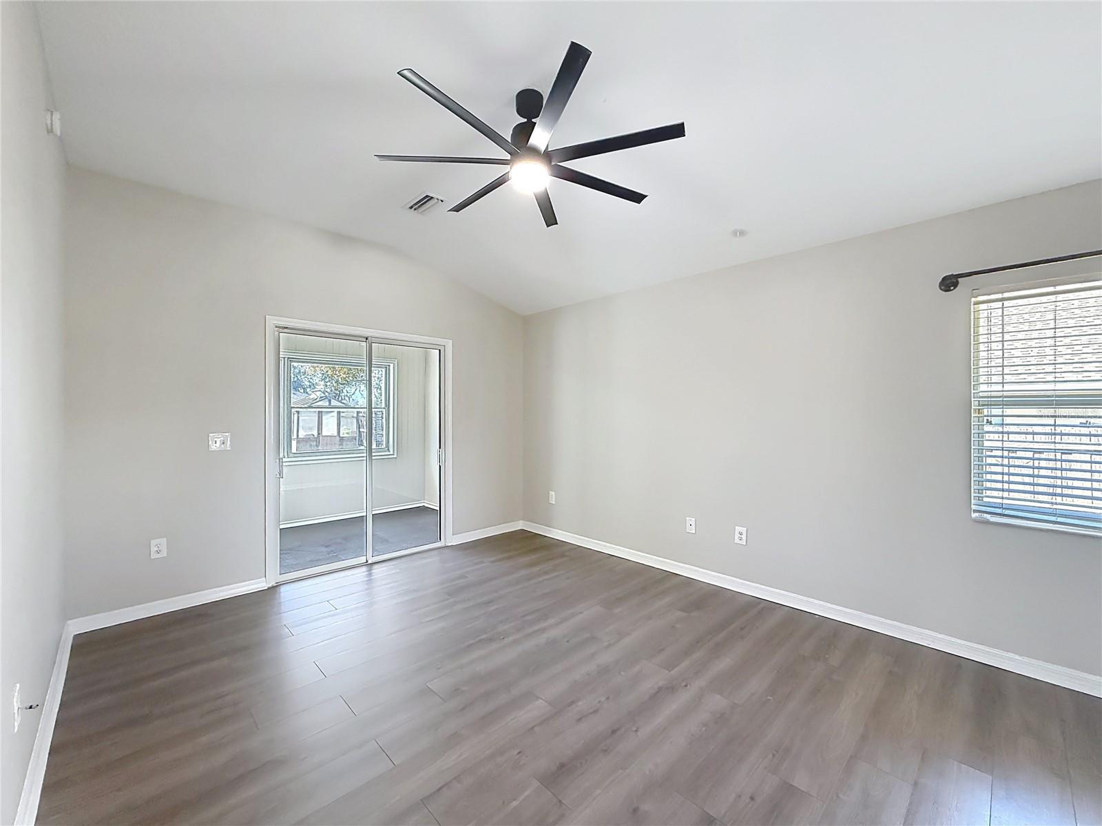 Image 20 of 60 For 10120 68th Court