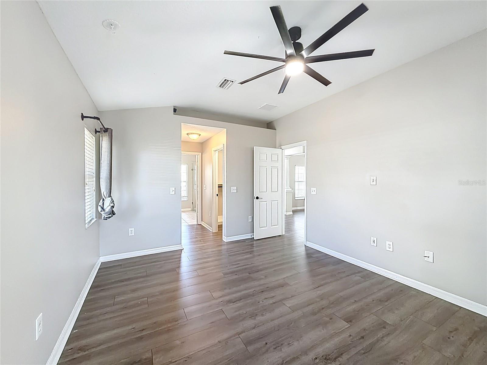 Image 22 of 60 For 10120 68th Court