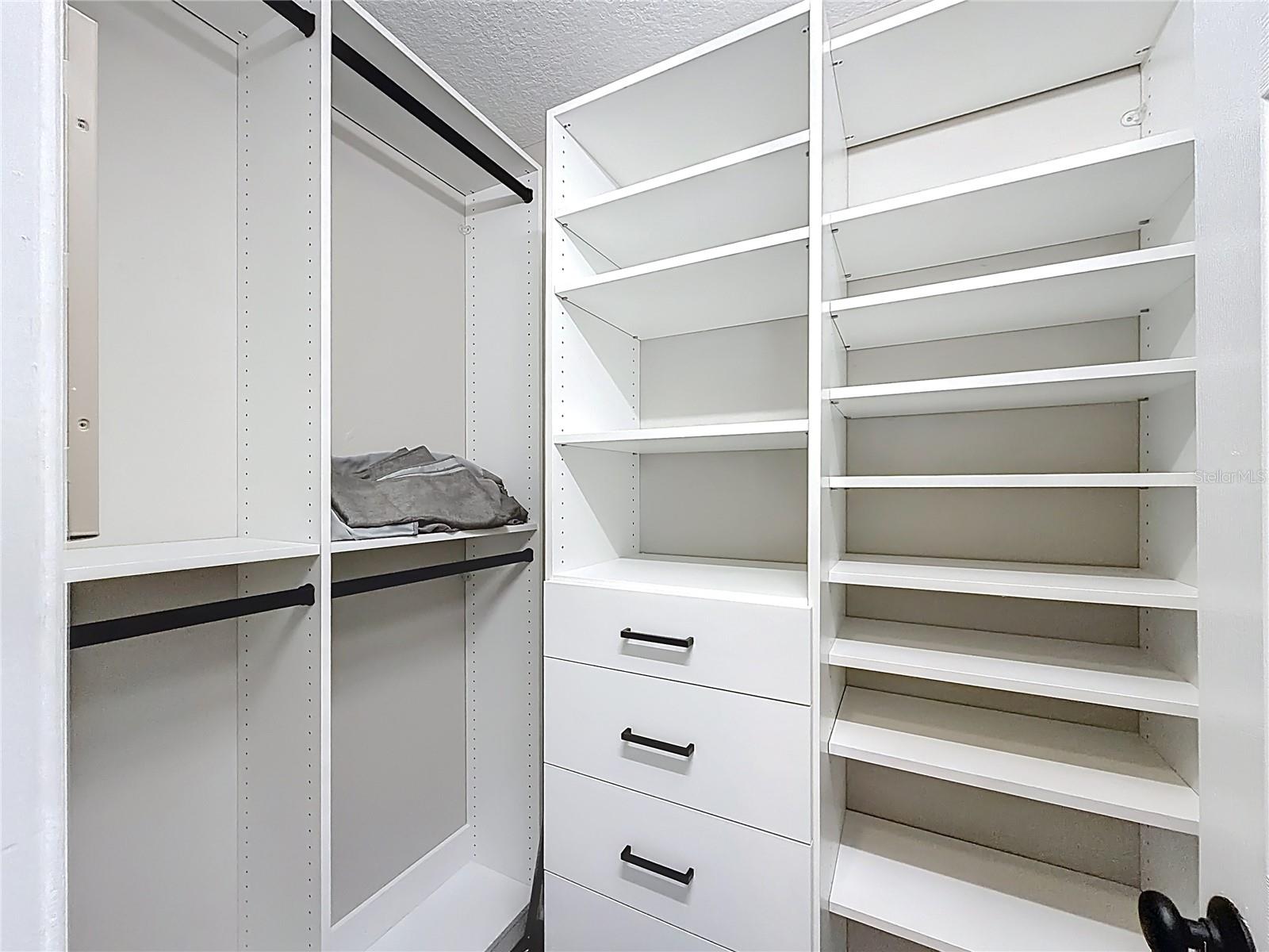 Image 25 of 60 For 10120 68th Court