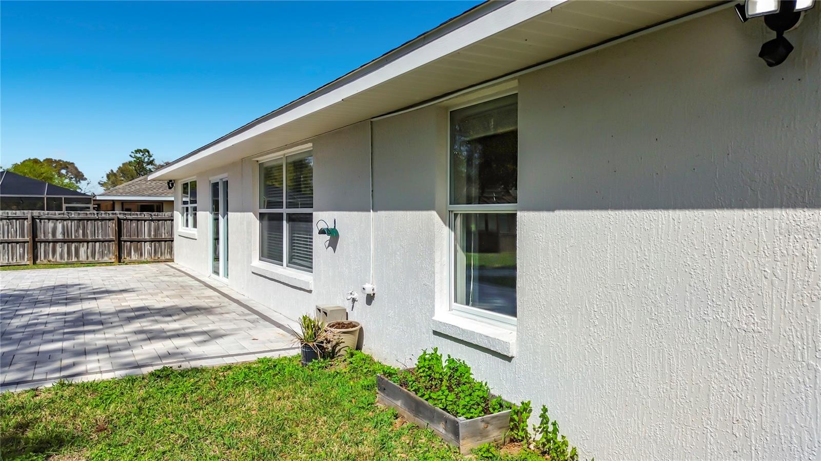 Image 43 of 60 For 10120 68th Court