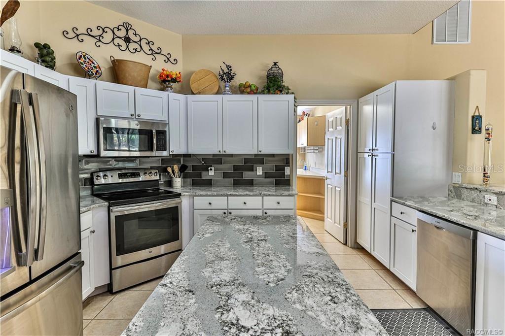 Image 11 of 49 For 5420 Rosedale Circle