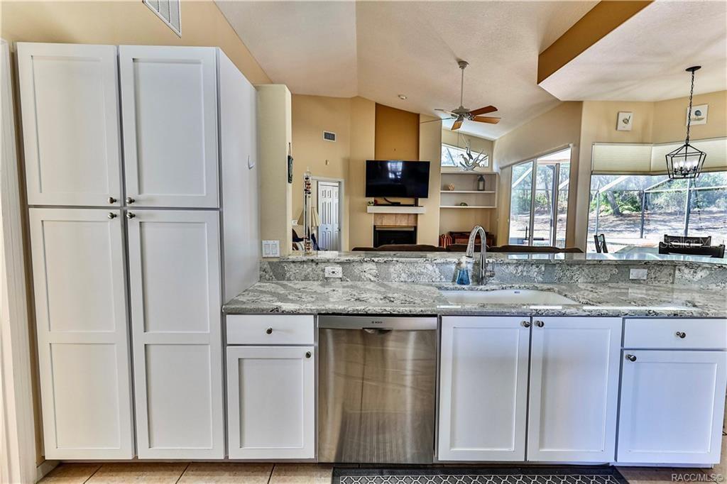 Image 16 of 49 For 5420 Rosedale Circle