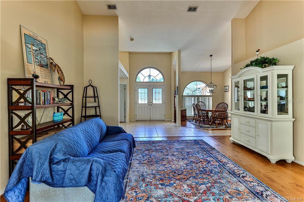 Image 6 of 49 For 5420 Rosedale Circle