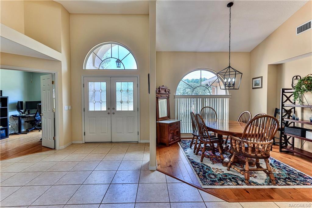 Image 8 of 49 For 5420 Rosedale Circle