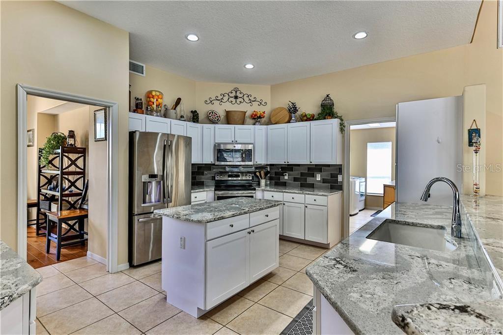 Image 9 of 49 For 5420 Rosedale Circle