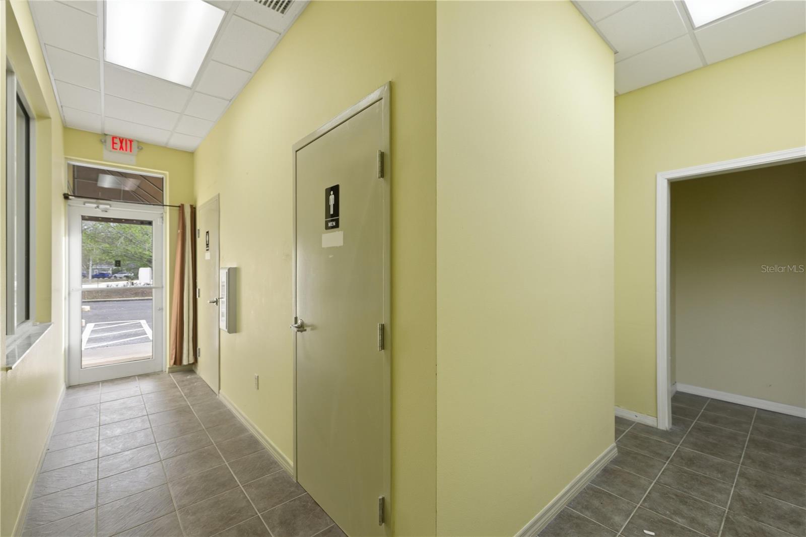 Image 13 of 25 For 7535 62nd Court B