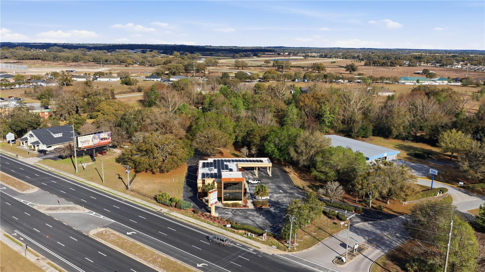 Image 7 of 25 For 7535 62nd Court B