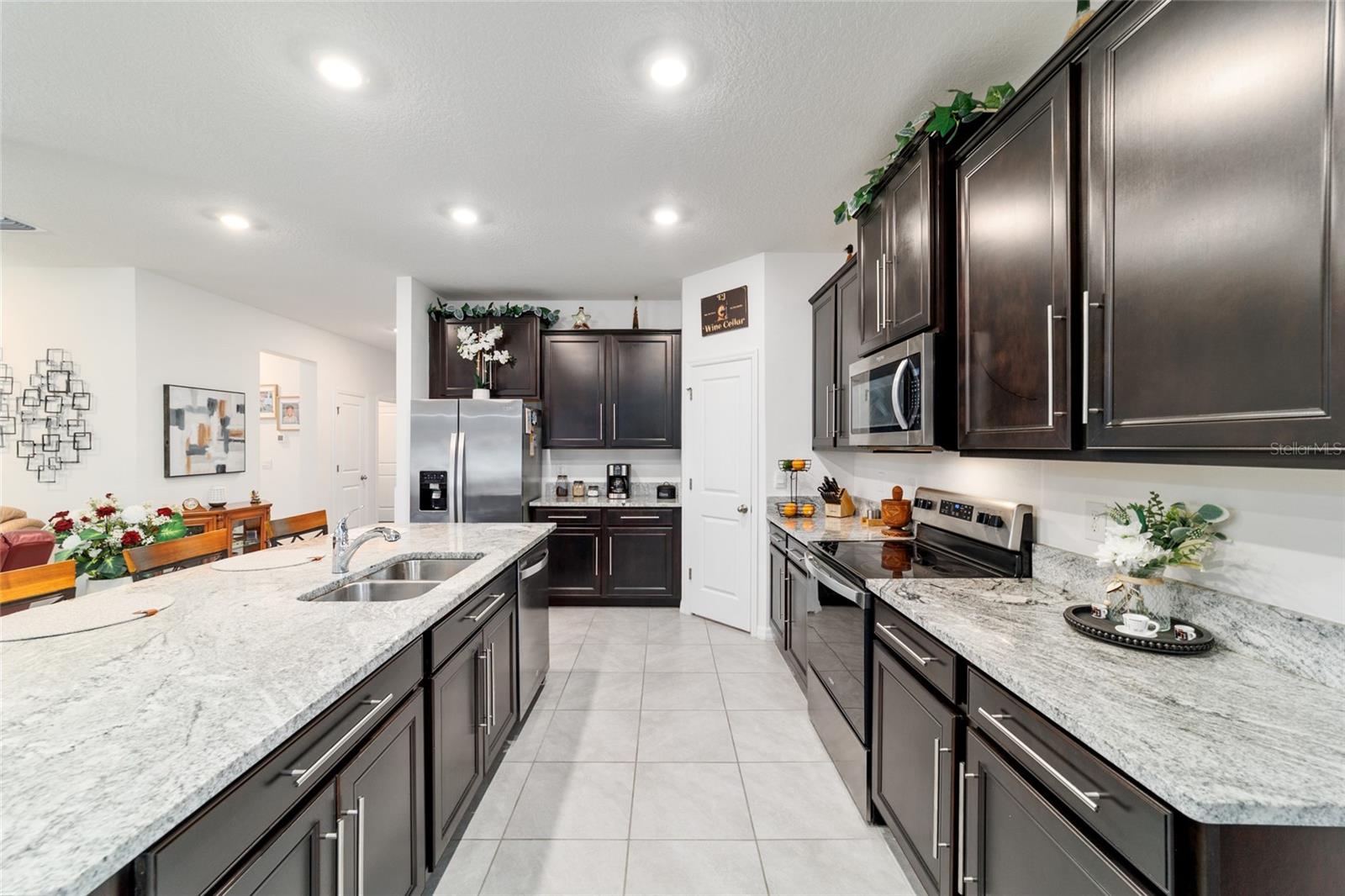 Image 14 of 42 For 8611 49th Circle