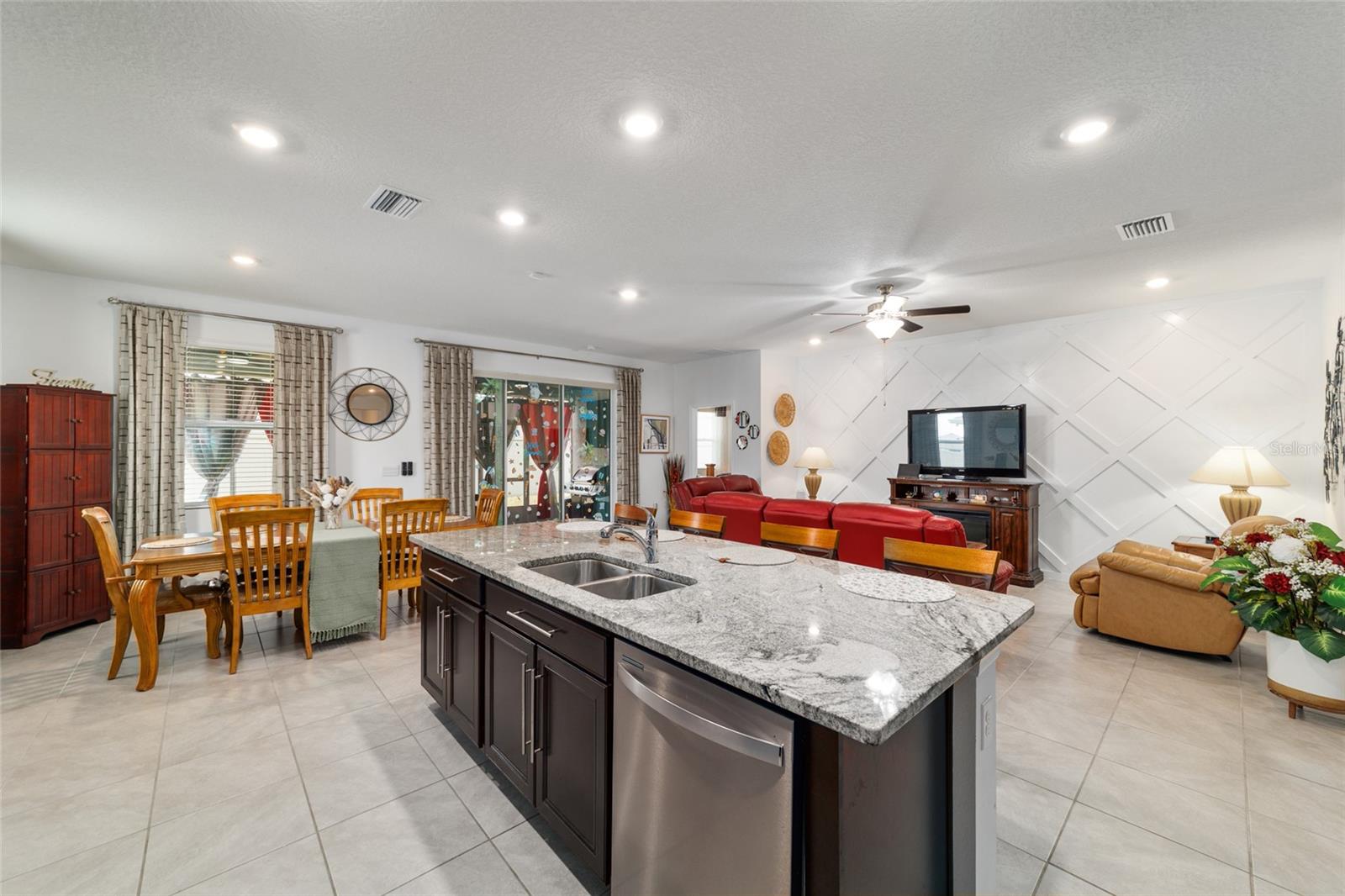 Image 16 of 42 For 8611 49th Circle