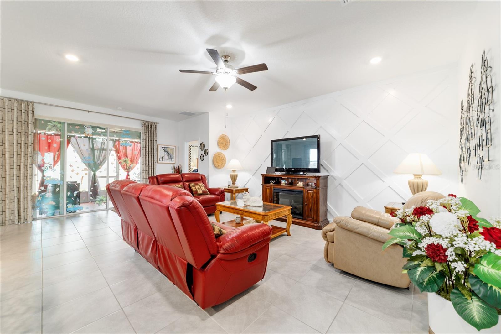 Image 18 of 42 For 8611 49th Circle