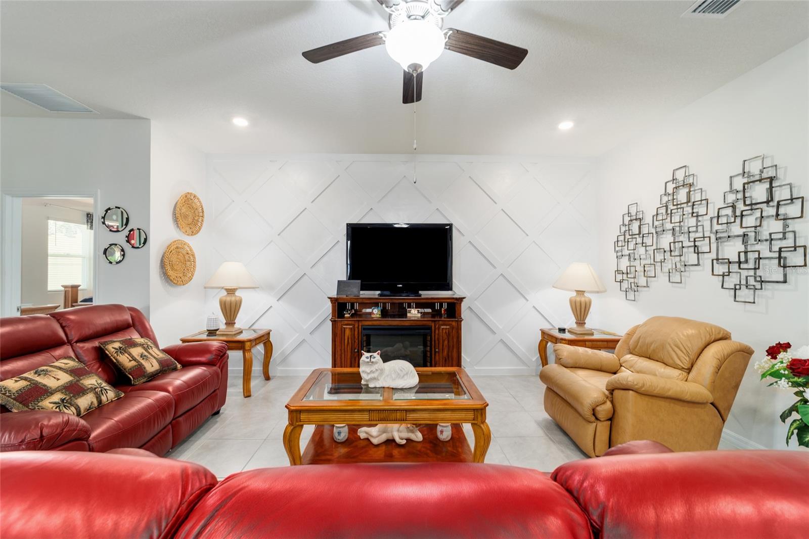 Image 21 of 42 For 8611 49th Circle