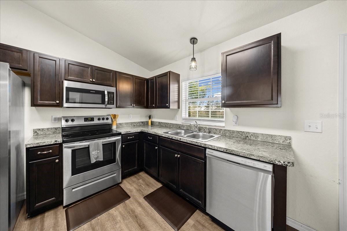 Image 10 of 55 For 5364 2nd Place