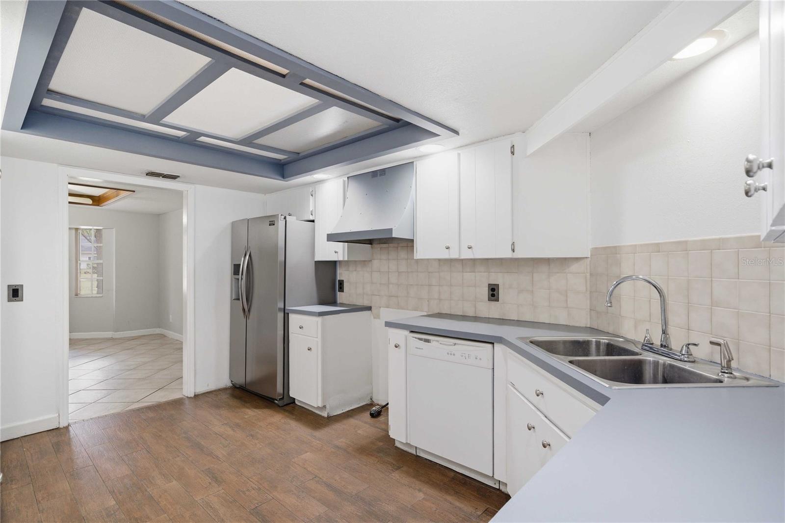 Image 11 of 46 For 2636 Express Lane